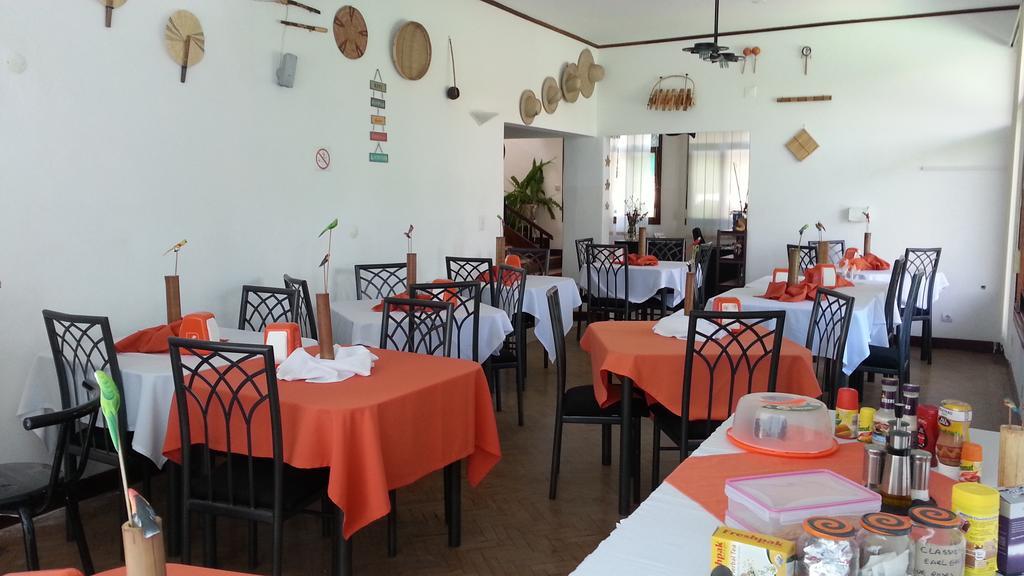 Marumadi Planeta Mocambique S. Vincente de Paulo Buitenkant foto