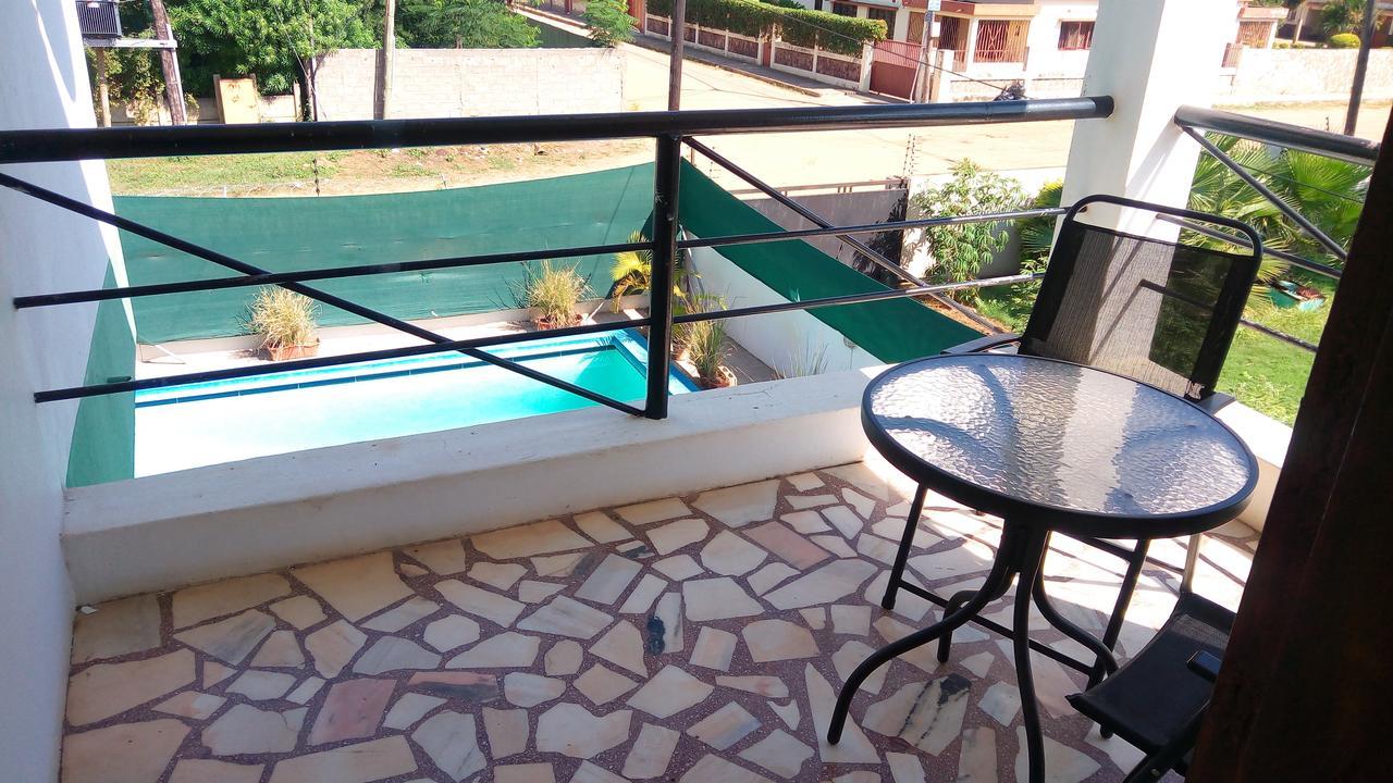 Marumadi Planeta Mocambique S. Vincente de Paulo Buitenkant foto